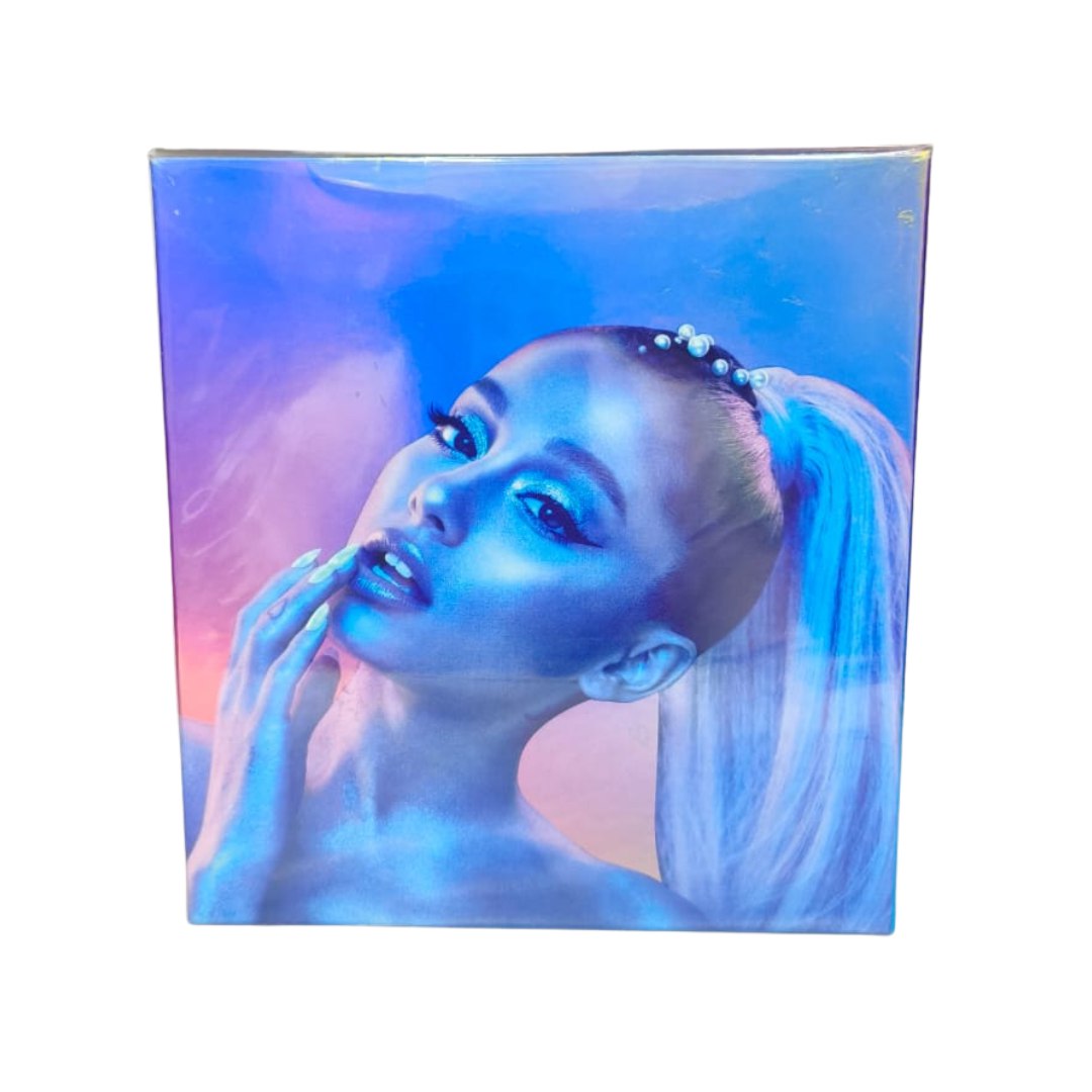 Cloud – Ariana Grande